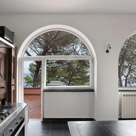 Villa Punta Della Madonna * Bonassola
